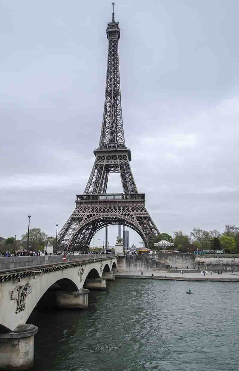 05 - Francia - Paris - torre Eiffel.jpg